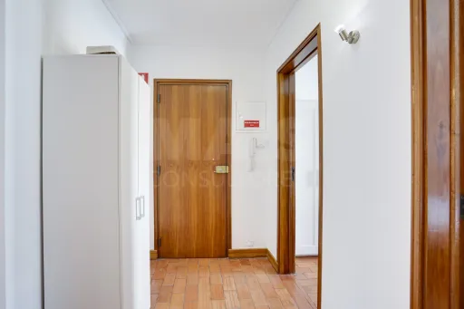 Apartamento T2 SESIMBRA | 300mt praia