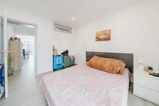 Oportunidade de Investimento no Centro Histórico de Peniche – Dois T1 Renovados com Logradouro