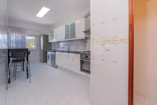 Vista Rio + Espaço Extra – O T2+1 que Vais Querer a 25 Minutos de Lisboa