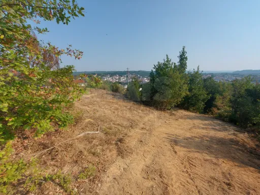 Terreno 2600 m2 para contruir em Côja