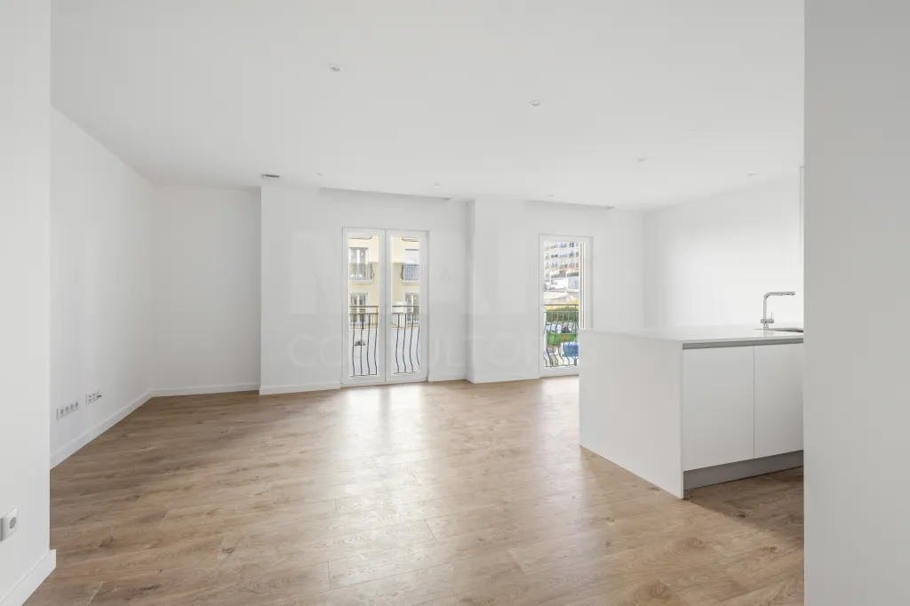 Apartamento T3 Novo com garagem -- Santa Bárbara