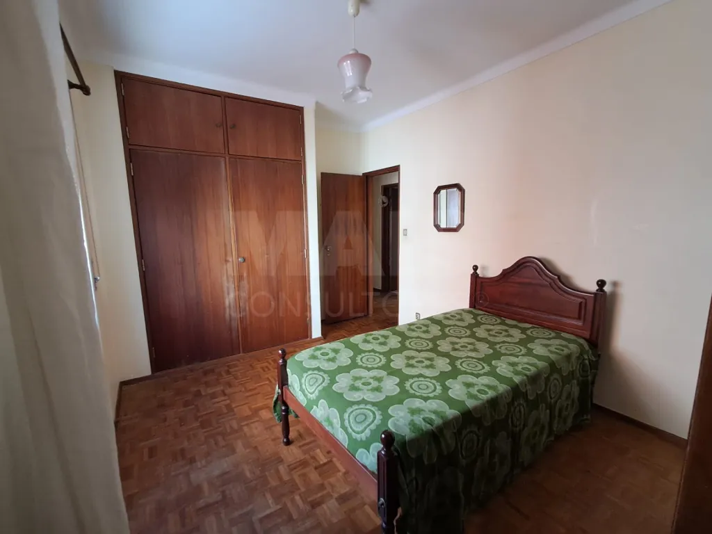 3-bedroom apartment on the first floor, furnished and equipped