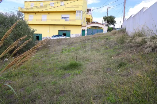 Lote Urbano na Apelação para Moradia.