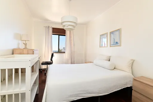 🏖️✨ Spacious 3 bedroom apartment in São Domingos de Rana with sea view ! 🌿☀️