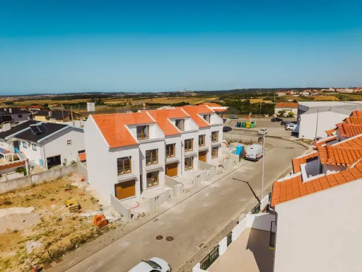 Moradia T4 com Garagem e Terraço