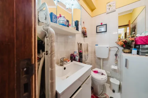 Spacious 3-Bedroom Apartment in Downtown Lourinhã with a Balcony and Terraces