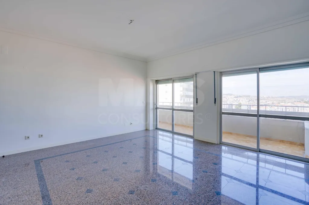 T5 no Lumiar - varandas e garagem