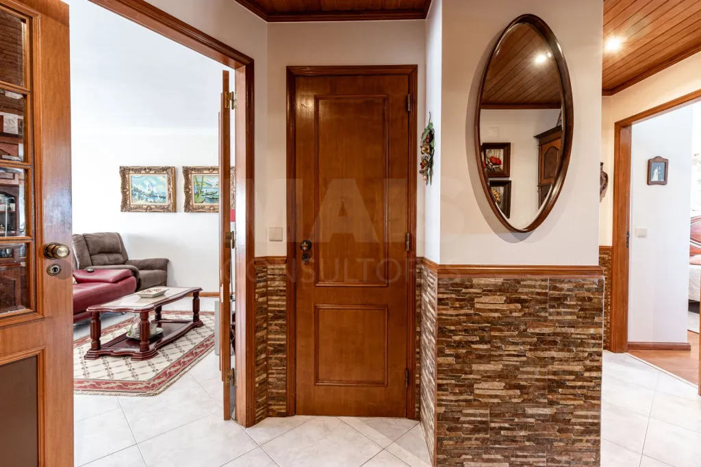 Apartamento T2 Av. de Fitares - Rinchoa - Rio de Mouro -Sintra