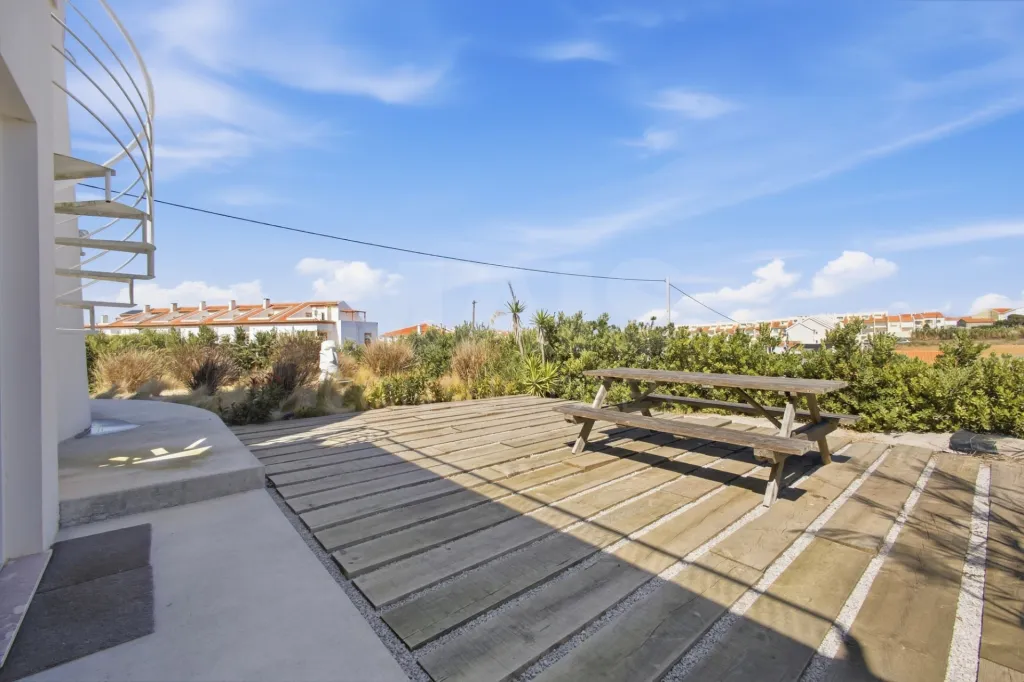 Moinho com 340m2 de terreno vista mar em São Bernardino