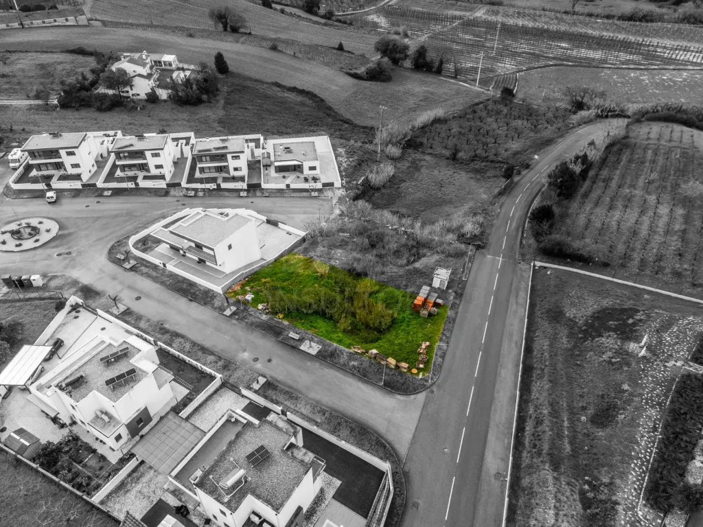 Moradia Térrea em Construção na Vermelha, Cadaval