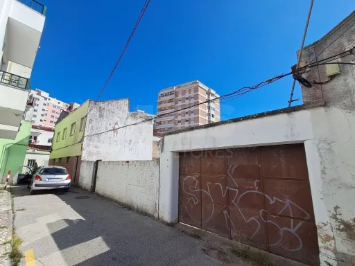 Terreno no centro da cidade para construção