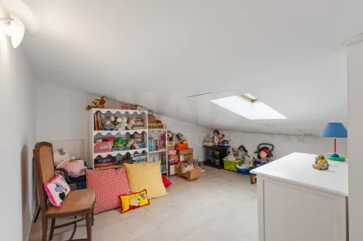 Moradia Térrea T4 em terreno de 2.605m2 em Olho Marinho