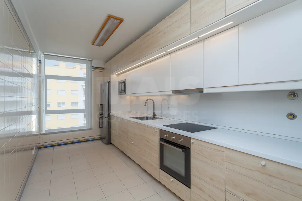 2 bedroom apartment - Jardins da Parede - 5min from the beach - Parking