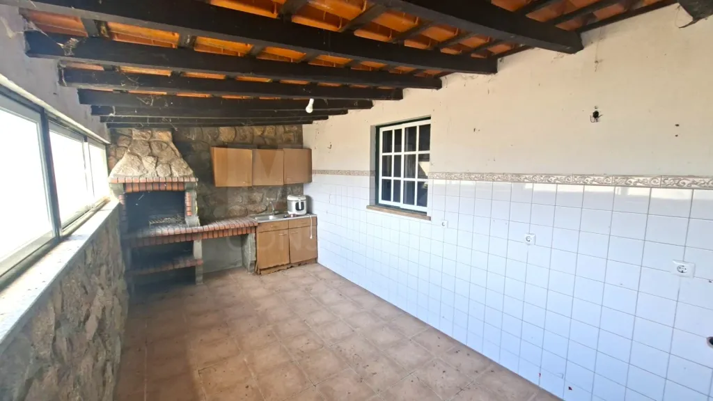 Moradia térrea T3 com Garagem e Logradouro em Malpartida - Almeida