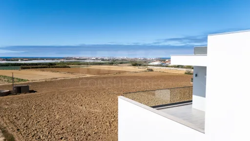Apartamento T3 semi-novo vista mar com garagem