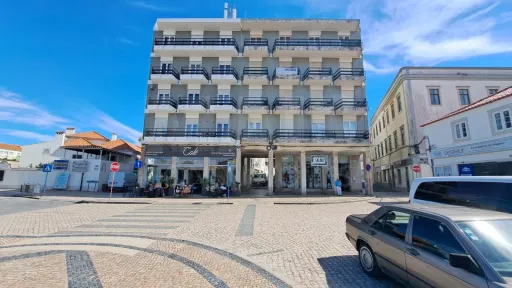 Prédio em Peniche | Investimento com rendimento e potencial de valorização
