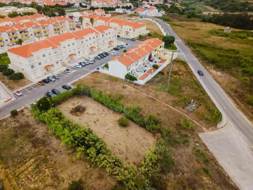 Terreno para construção em Atouguia da Baleia | Uma oportunidade para construir o seu próximo projeto!