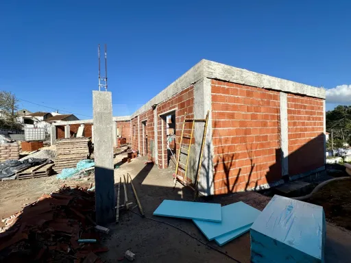 Moradia Térrea em construção na Torre, Caldas da Rainha