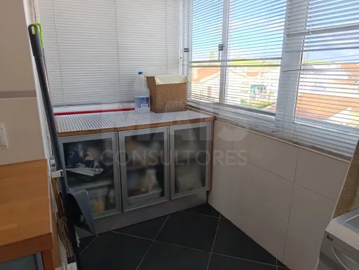 Renovated T2 with garage and storage room in Trajouce.