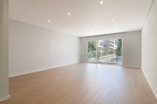 Apartamento T3 na Quinta da Marianas