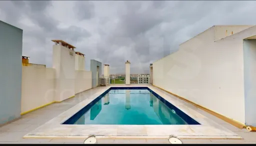 Excelente T3 com Piscina, Ginásio e Varandas no MONTIJO