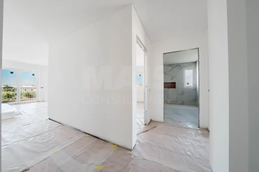 Apartamento T2 Novo com Garagem Privativa e Varanda Ampla em Ferrel junto ao Baleal Fracção G
