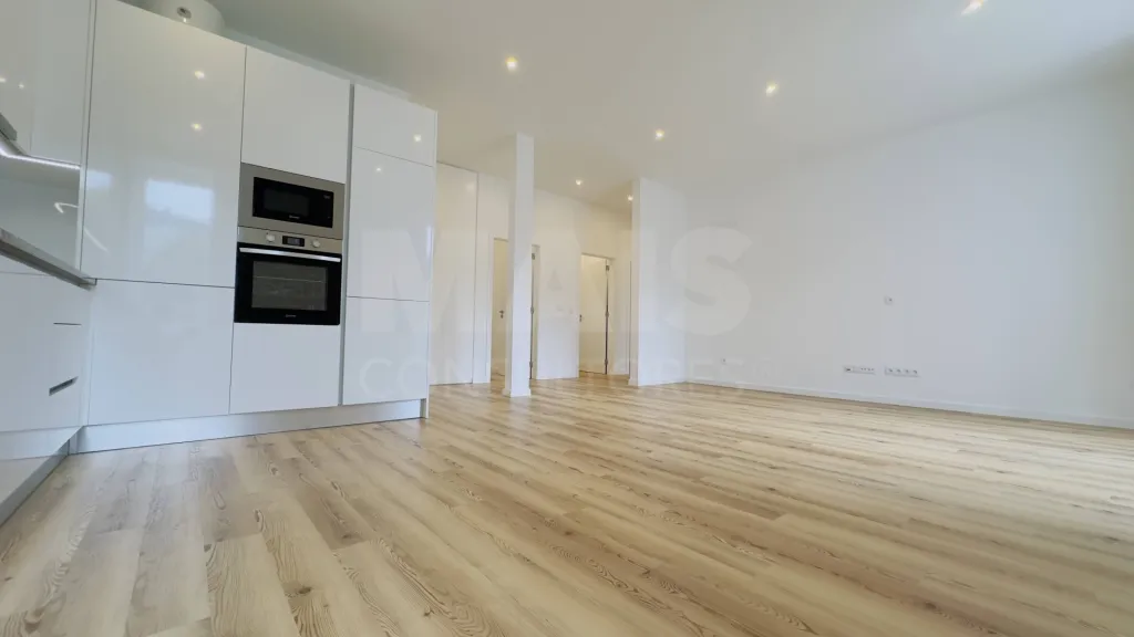 Fully Renovated 3-Bedroom Apartment | Downtown Lourinhã | Modernity, Comfort, and Elegance