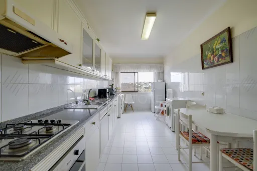 Apartamento T4  Massamá na Praceta Cesário Verde