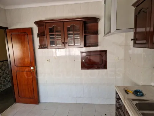 Apartamento de 3 assoalhadas junto ao Metro da Pontinha