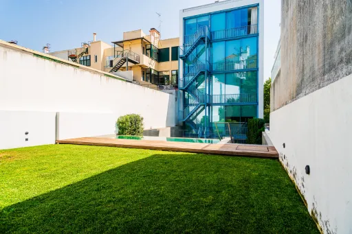 T4 Duplex de Luxo com Piscina – Avenidas Novas, Lisboa