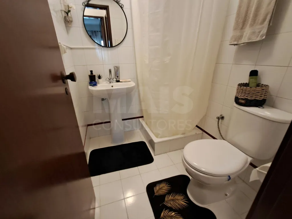 2-bedroom + 1 apartment with an elevator, parking, and storage room near the bullring