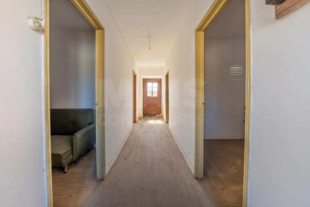 Moradia para remodelar em A-dos-Francos