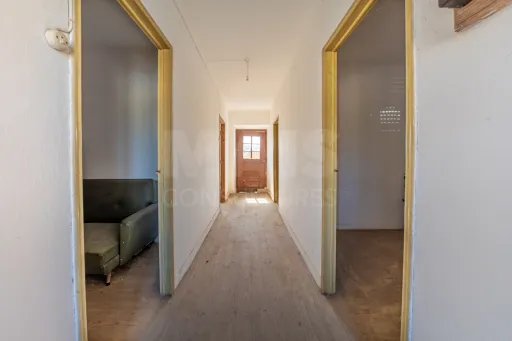 Moradia para remodelar em A-dos-Francos