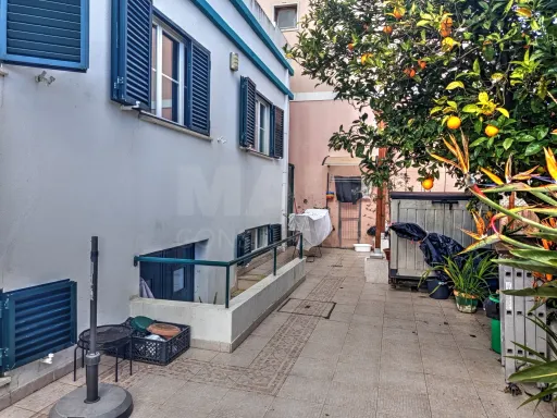 Moradia T4+2 c/ Churrasqueira, Logradouro & Parqueamento !