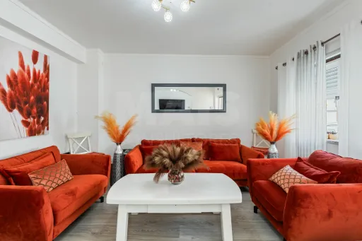 Moradia T2 com quintal em Peniche