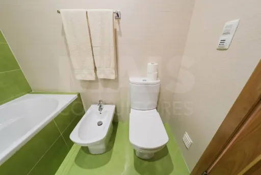 Apartamento T2 com terraço e garagem nas Caldas da Rainha