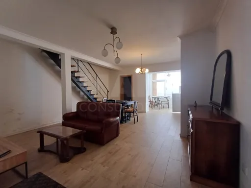 Moradia T3 Duplex com Terraço em Cercal