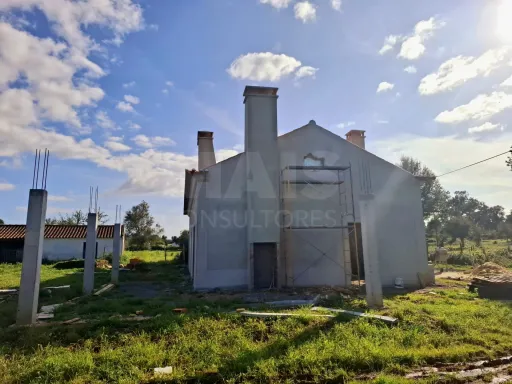 Quinta T4 com 9 mil m2 em Santiago do Cacém, Cercal do Alentejo