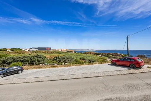 Moradia T14 frente mar em Peniche