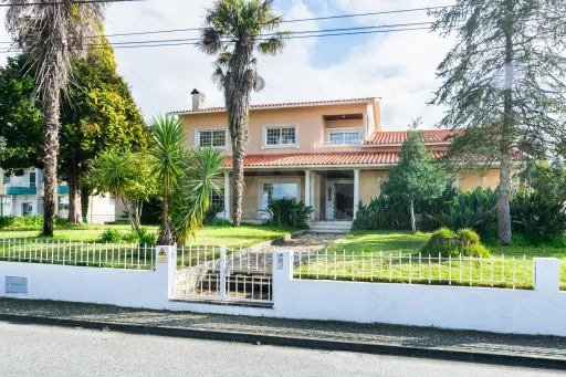 Moradia T5 Pombal Meirinhas Leiria