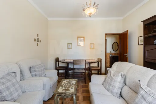 3-bedr. house with garage in Peniche