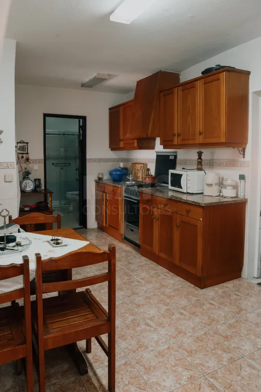 Moradia T3 com Anexo T1 e Garagem