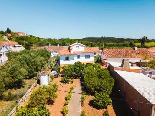 Villa with charm and privacy on a 1400m² plot