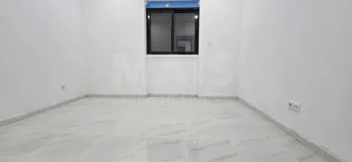 Apartamento T2 R/c Remodelado com Logradouro em Benavente