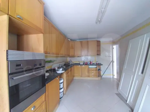 Moradia em Albarraque – A Oportunidade de Criar a Casa dos Seus Sonhos!