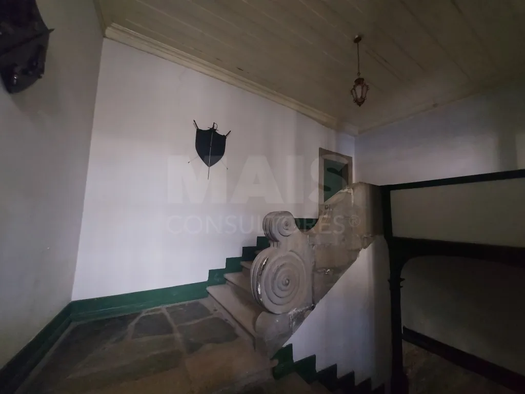 Casa Senhorial com Brazão em Coja- Arganil.