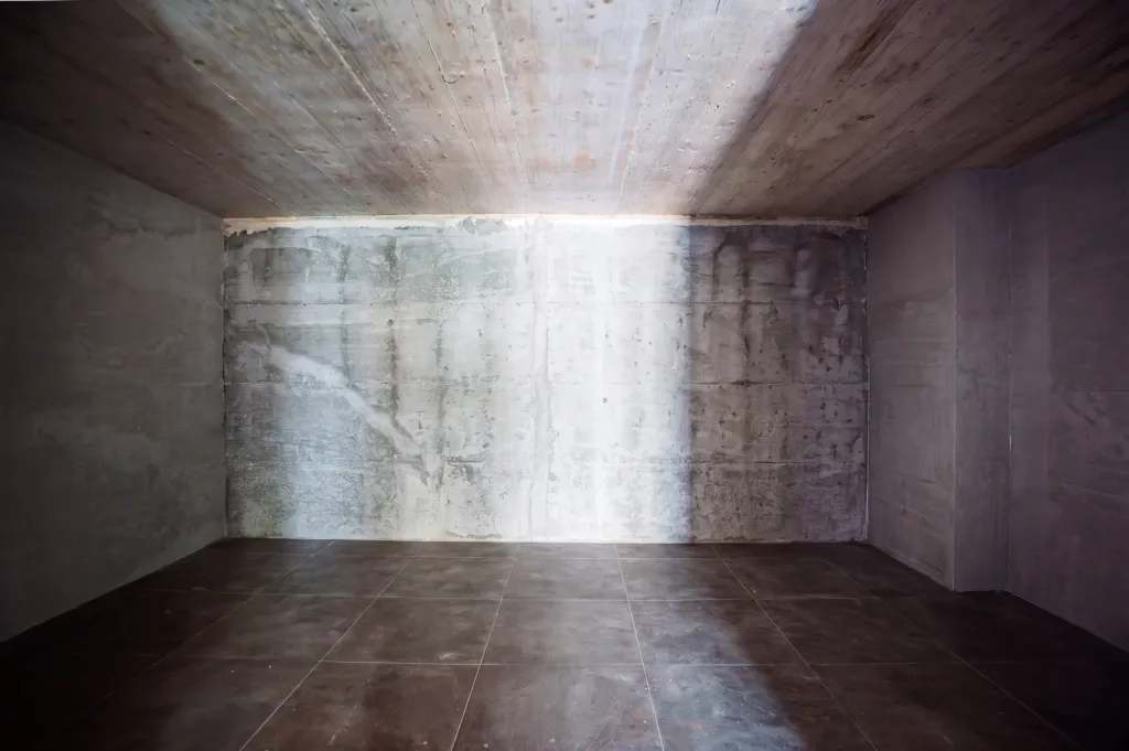 Quinta com mais de 23.000 m², piscina de água salgada e potencial de construção