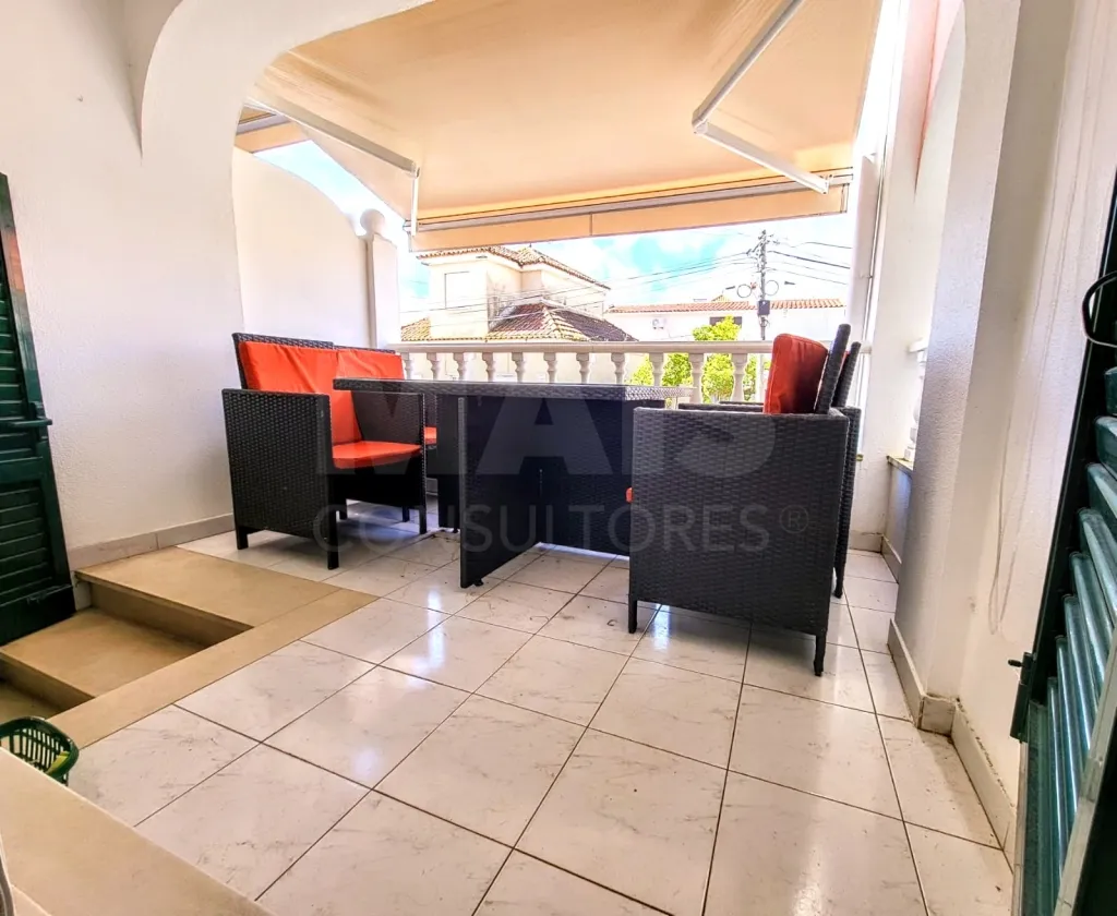 5-Bedroom House with Pool, Garage and Games Room - Vale Fetal, South Bank