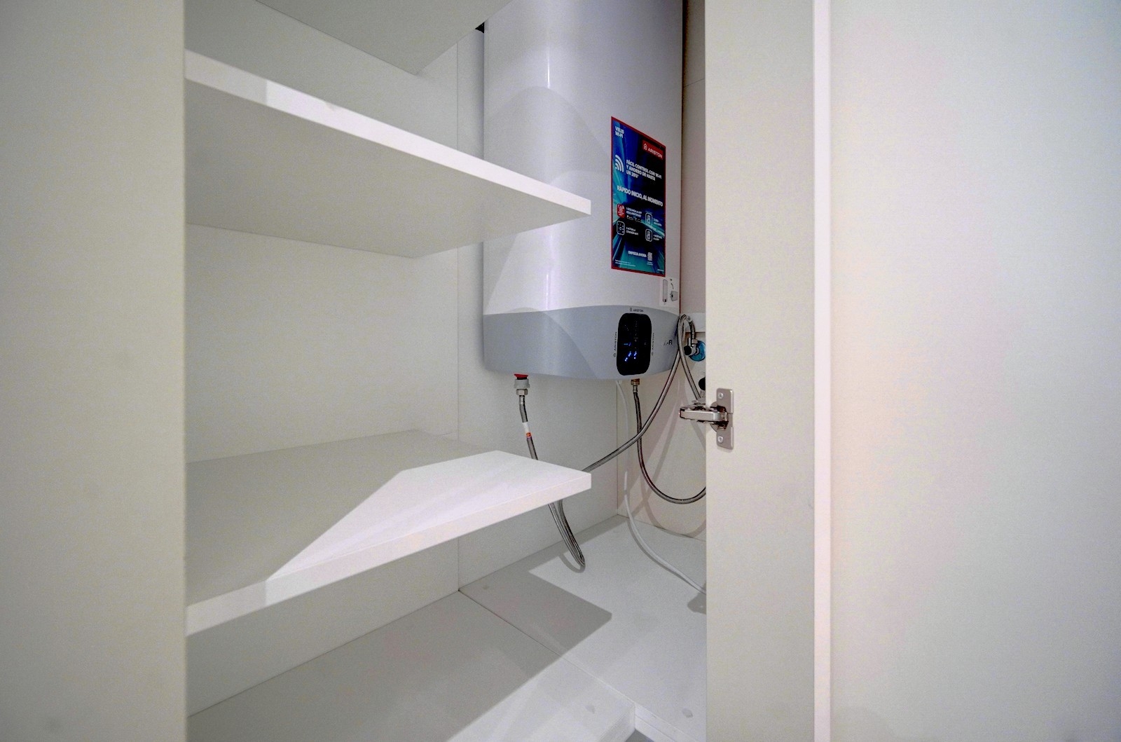 T4 em Queluz, TOTALMENTE Remodelado, com duas suítes