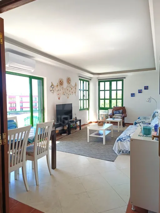 🌟 Oportunidade: 8 minutos a pé da praia - Apartamento T1 na Oura, Albufeira! 🌟